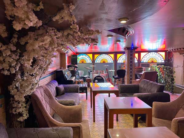 اولین مرکز تخصصی آموزش باریستا و کافه داری